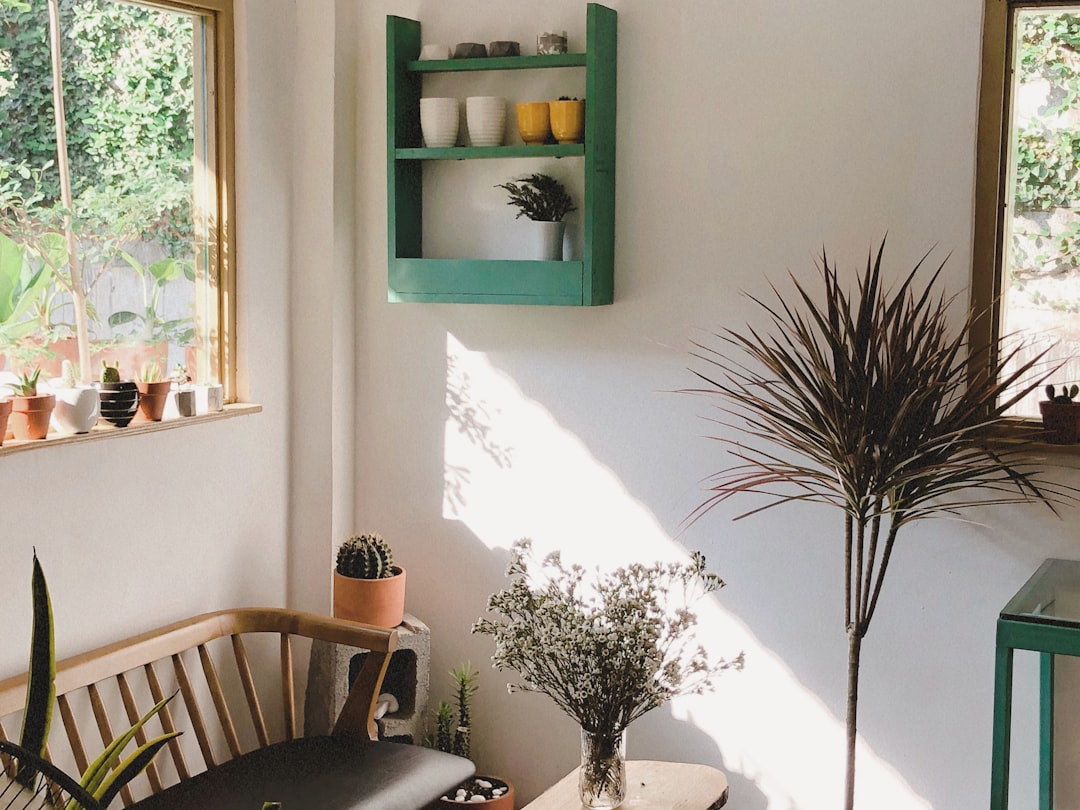Maximize Small Spaces with Smart Decor Solutions